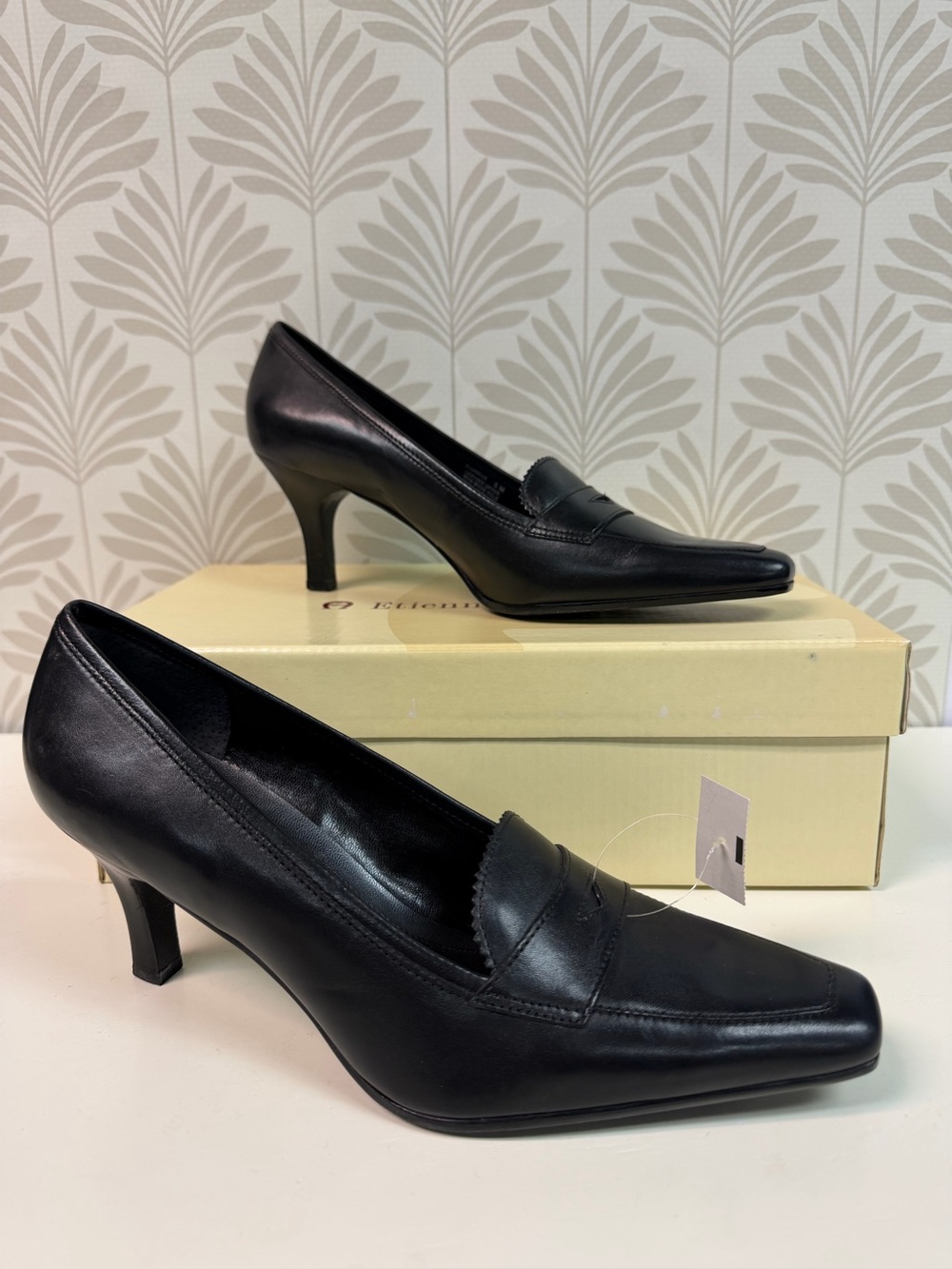 New Etienne Aigner Black Leather E-Labelle Shoes Size 8